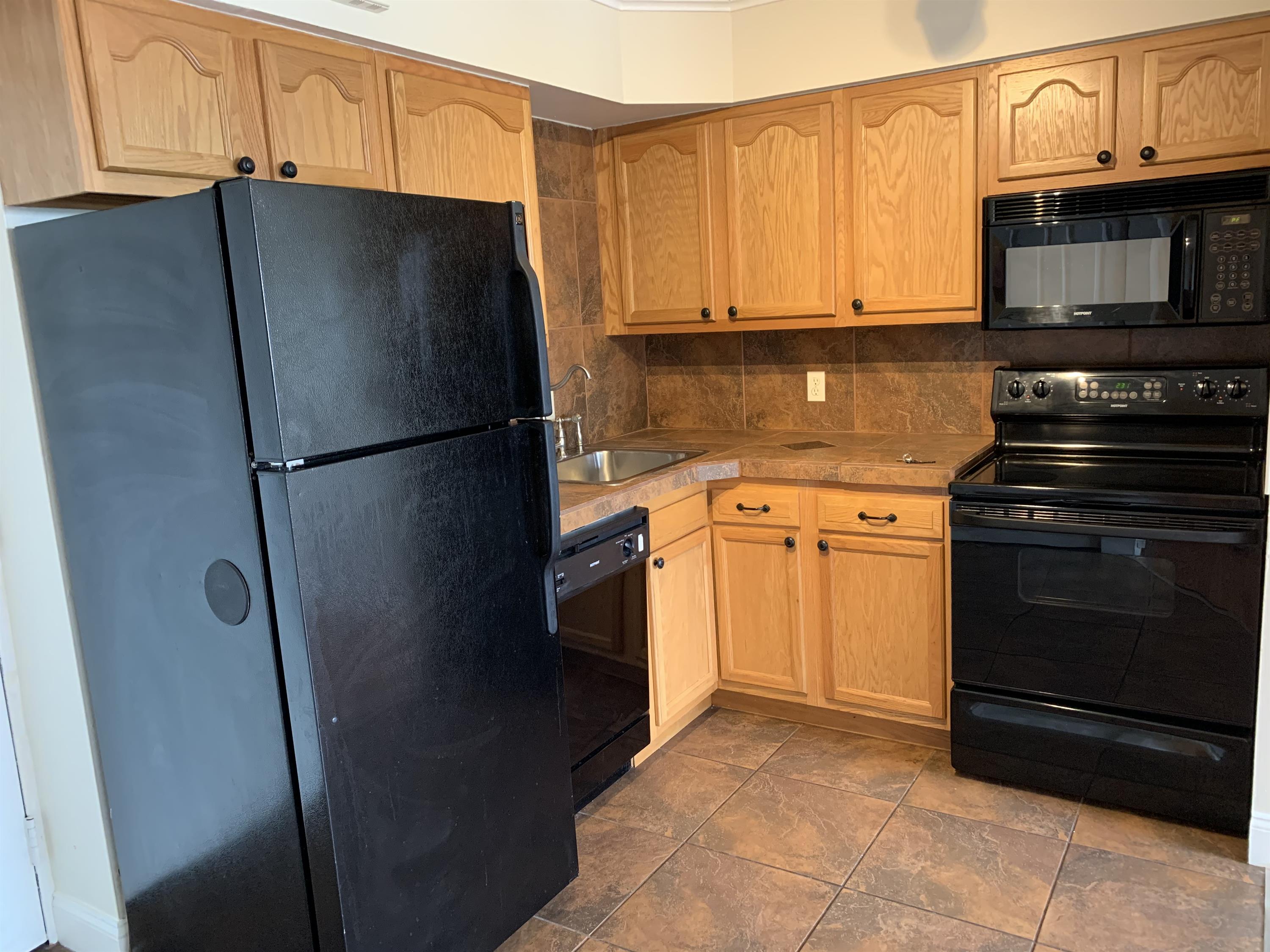 205 Robinson St. # 19
