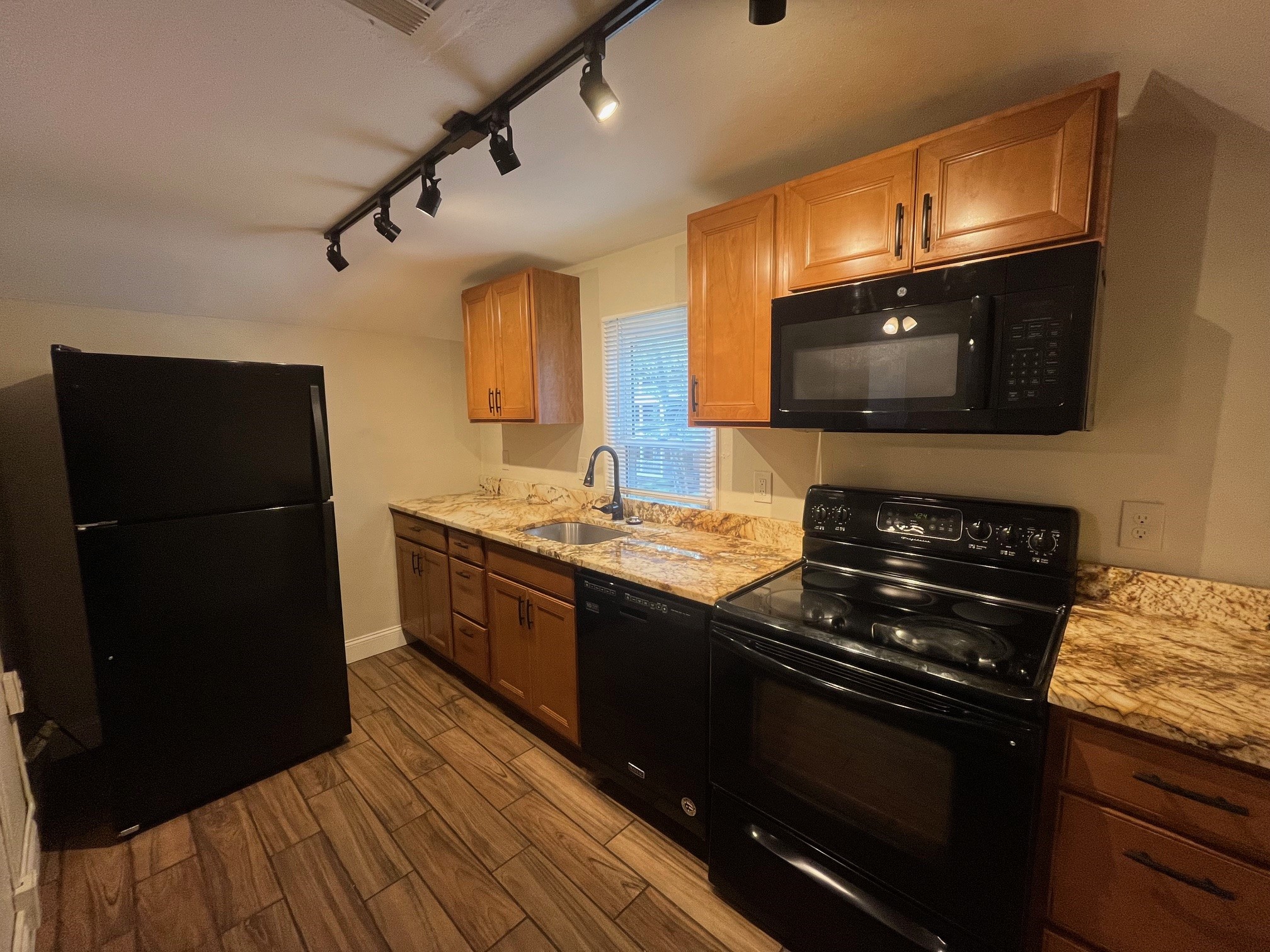 344 Melwood Avenue #2