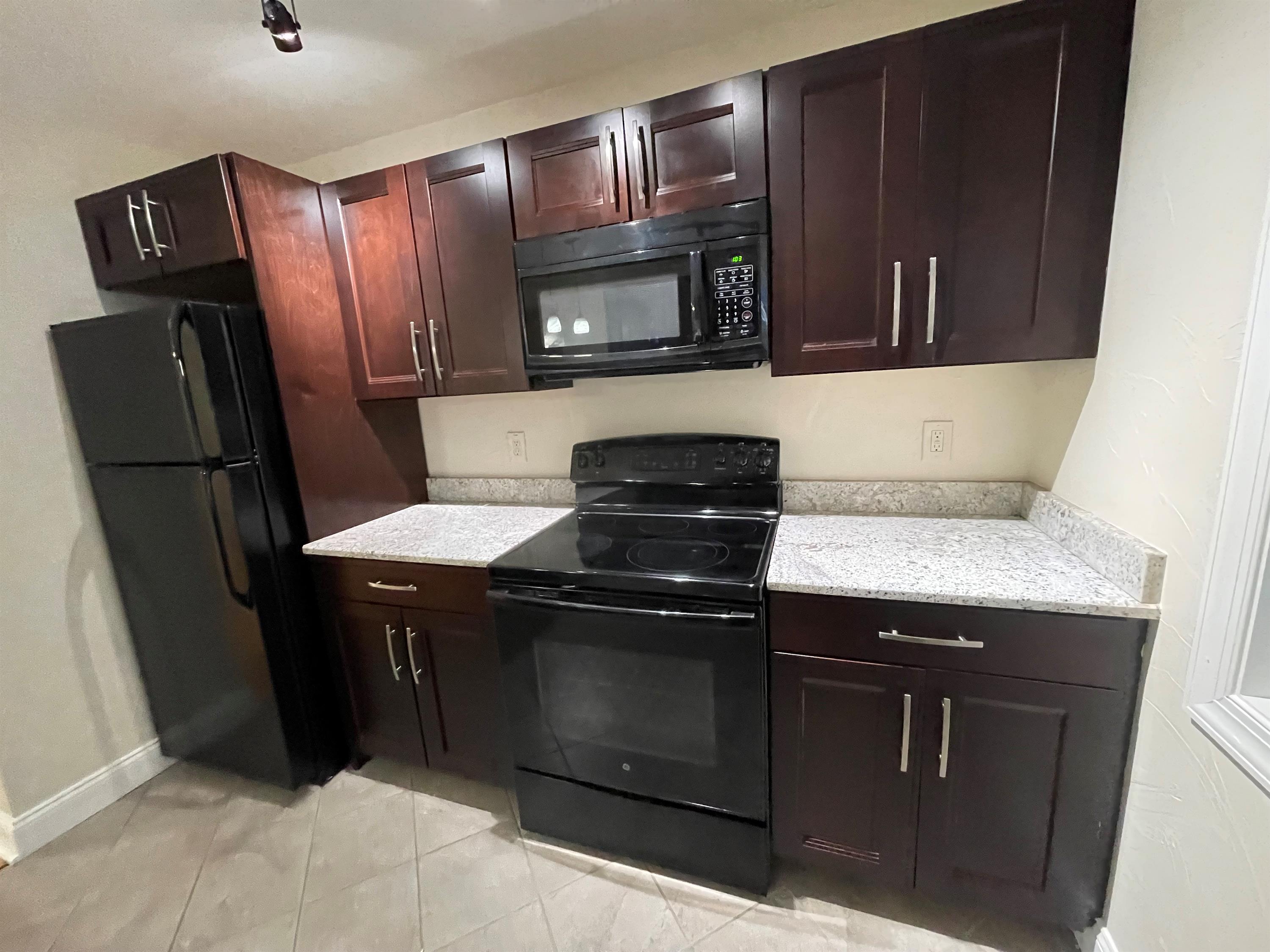 304 Third St #4