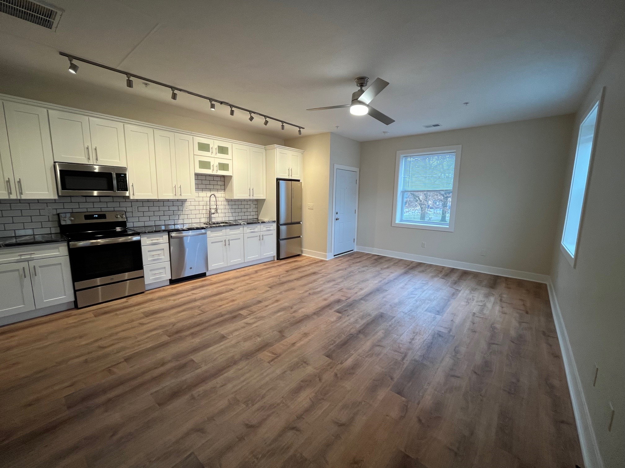 200 Amber St. #202