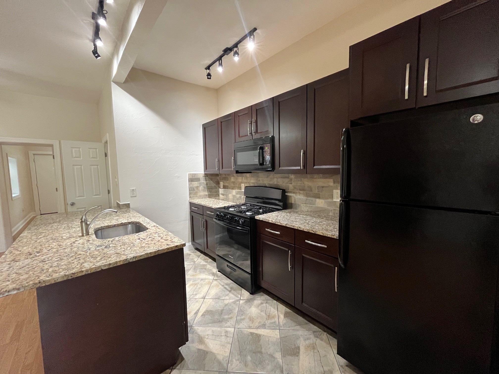 5171 Penn Ave #1