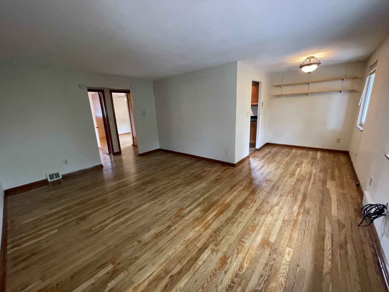 130 Lacrosse St. D4