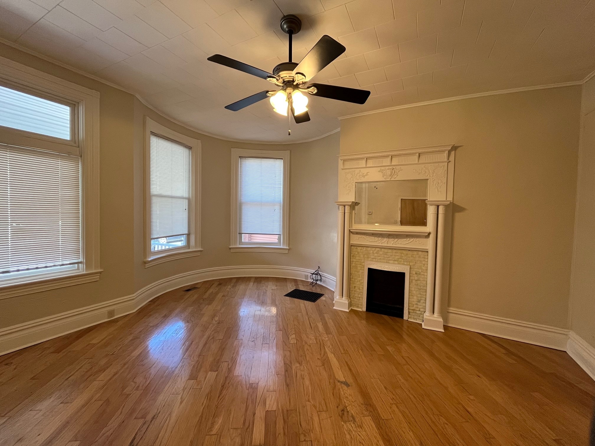 357 Stratford Ave #1