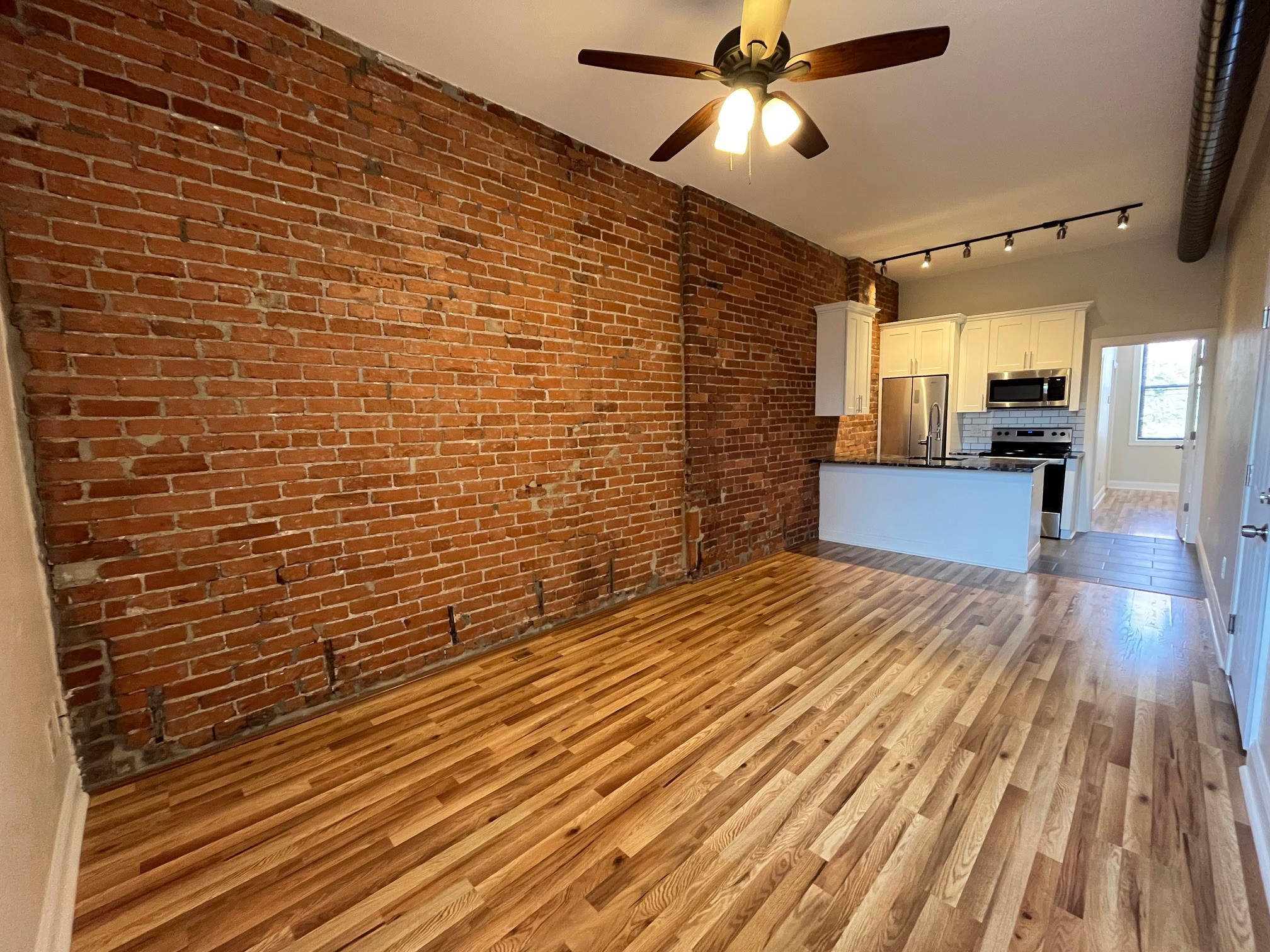 4028 Liberty Ave #4