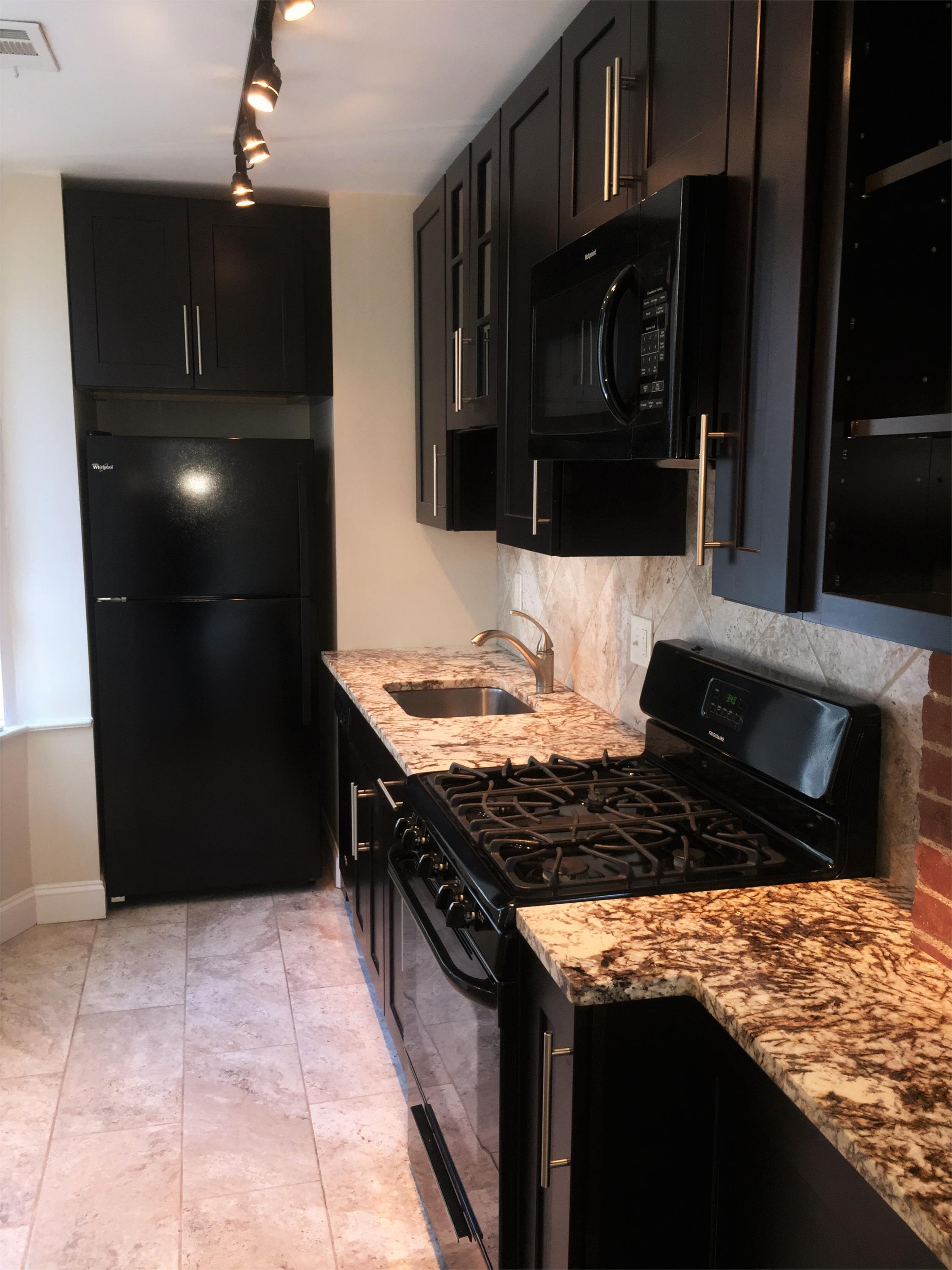 5507 Elmer St. #4