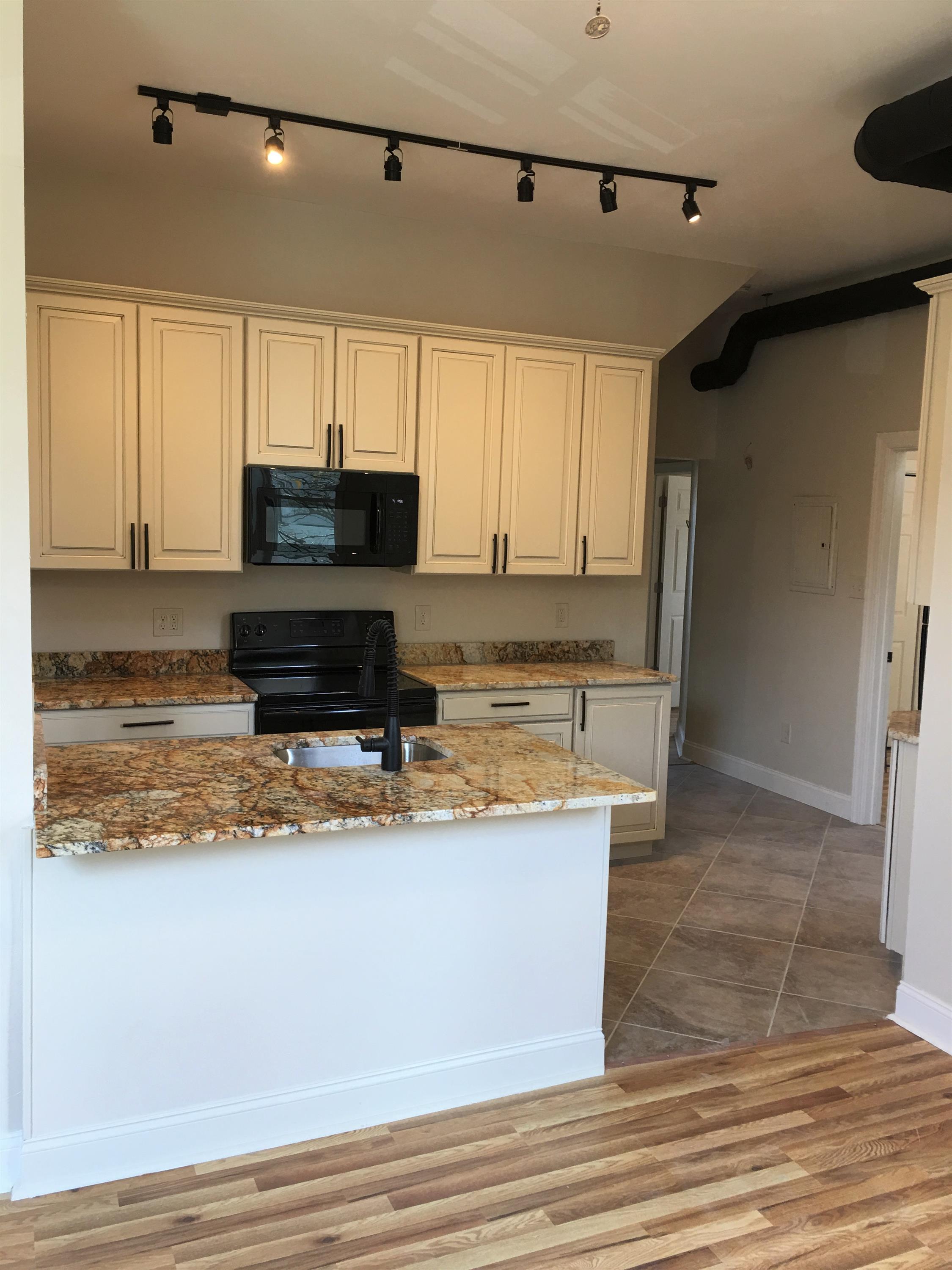 262 S. Winebiddle Street  #6