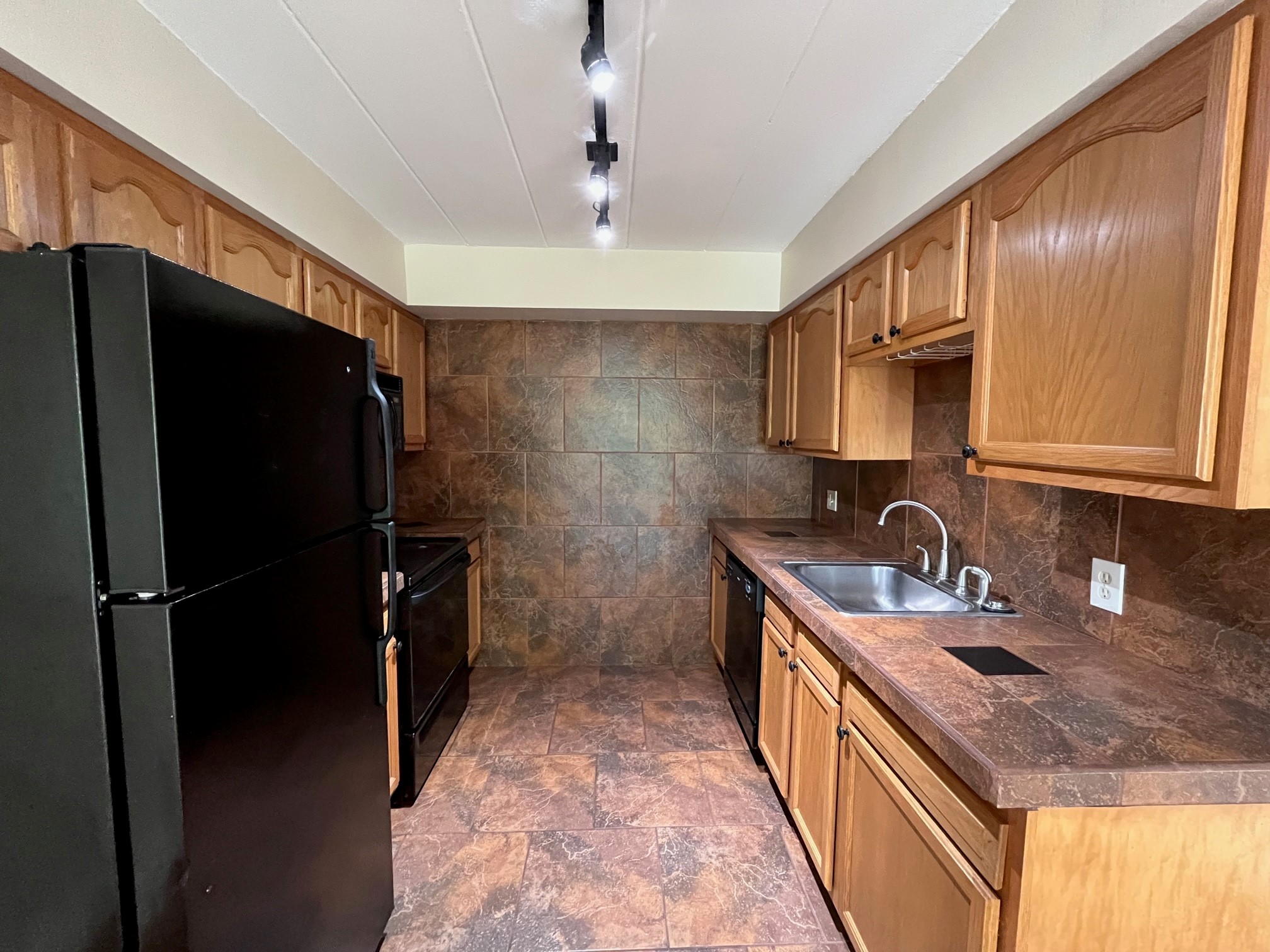 151 Robinson St. #24