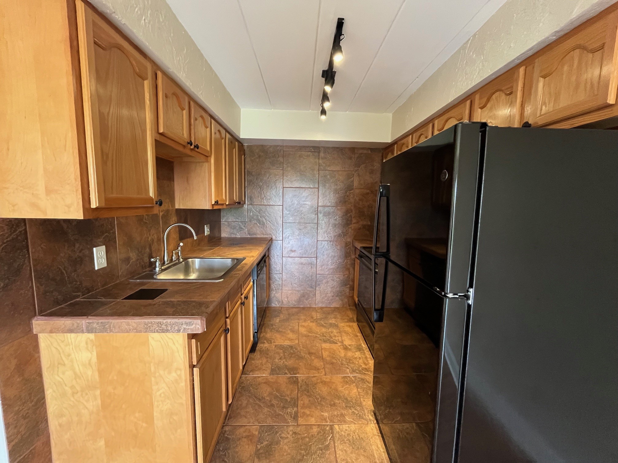 151 Robinson St. #31