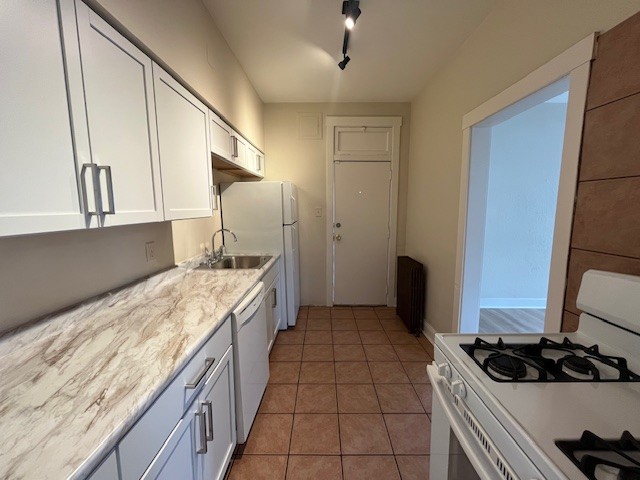 317 Holland Ave. #2