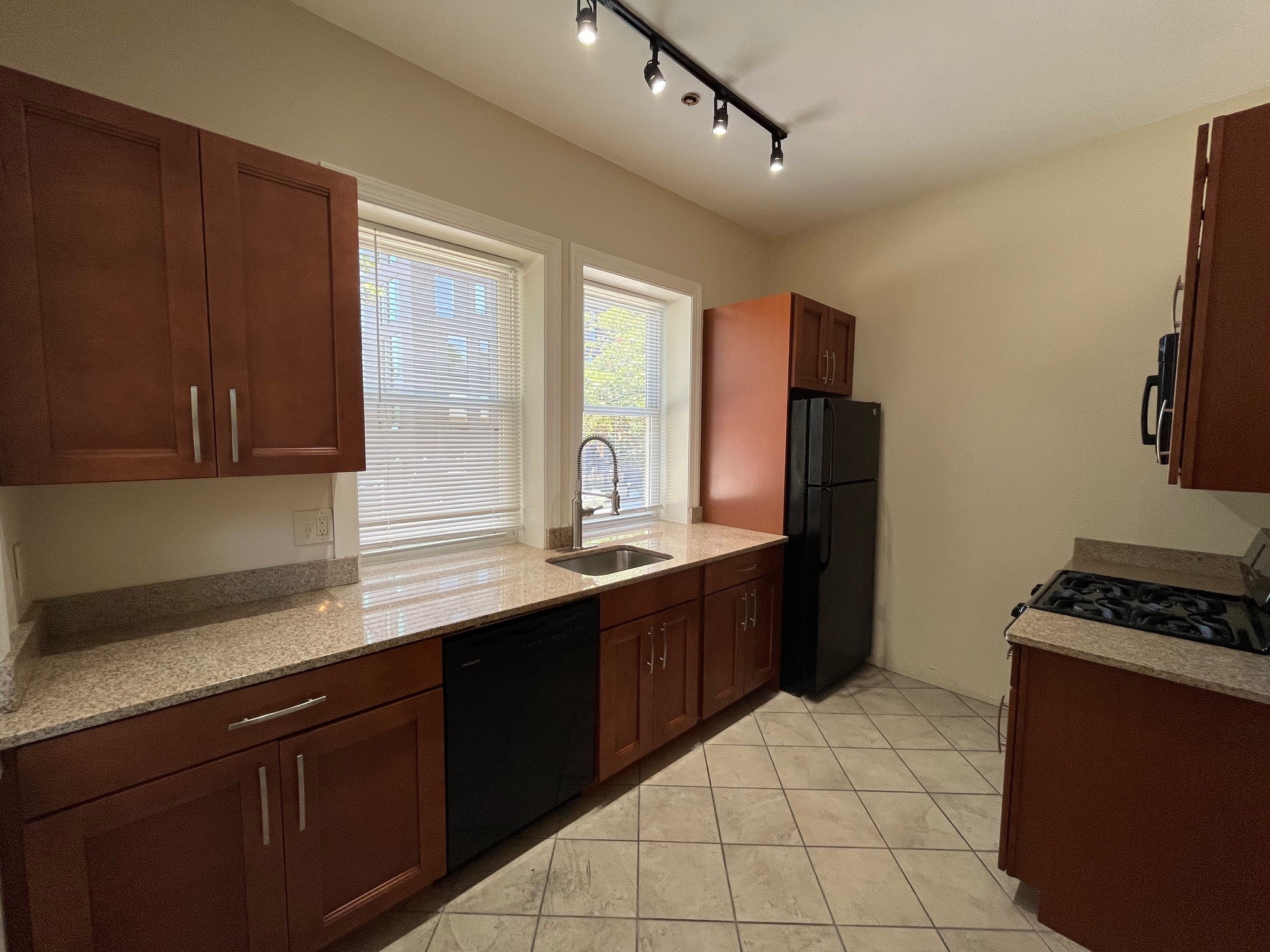 5519 Baum Blvd #2